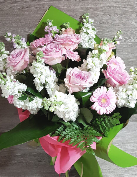 Mazzo di fiori rosa e bianco per Nascita - PICCOLO