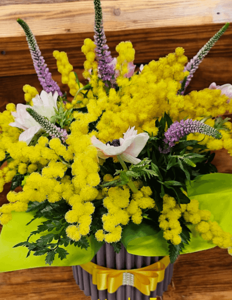 Elegante flowerbox fiori e mimosa - PICCOLA