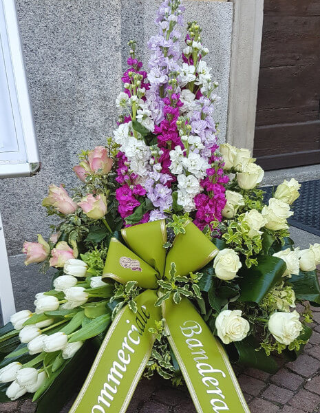 Composizione fiori lutto Piramidale - NOIRMALE